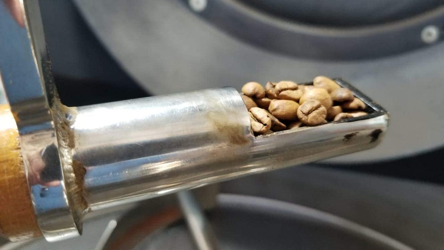 CAFES GUILIS DEPUIS 1928 AMANTES DEL CAFÉ Kaffeebohnen Arabica Mélange Noir 1kg