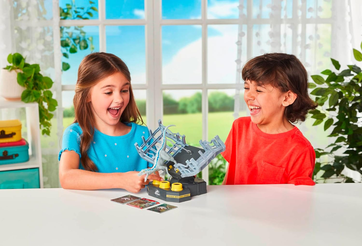 EPOCH Games, Jurassic World - Cage Breaker, 7523, Dinosaurier Spielzeug, Brettspiel für Kinder ab 4 Jahren