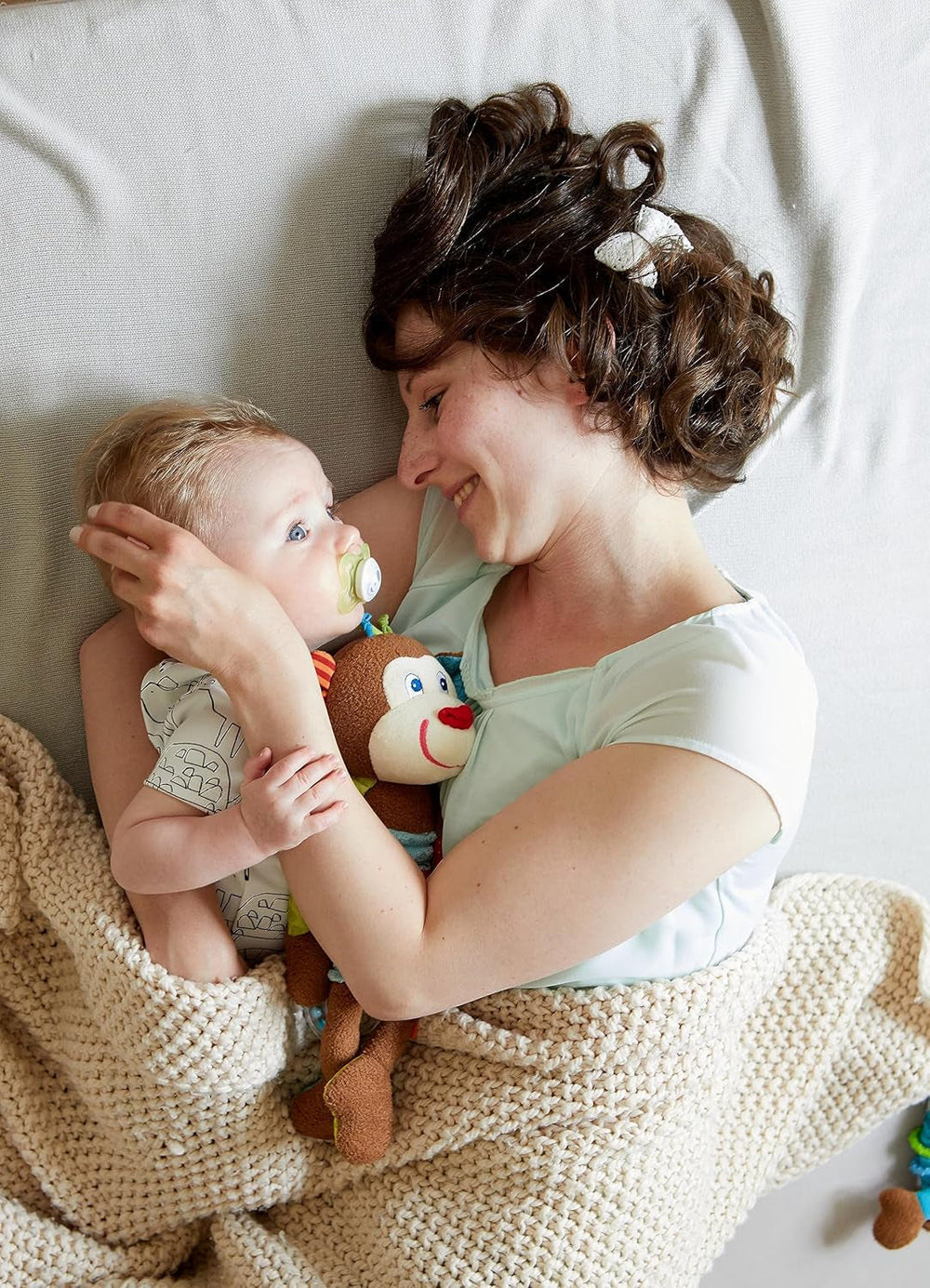 HABA 302999 - Lino le singe, peluche avec plein d'effets pour jouer et découvrir, jouet pour enfant à partir de 6 mois Jouets Bebe Naty Shop