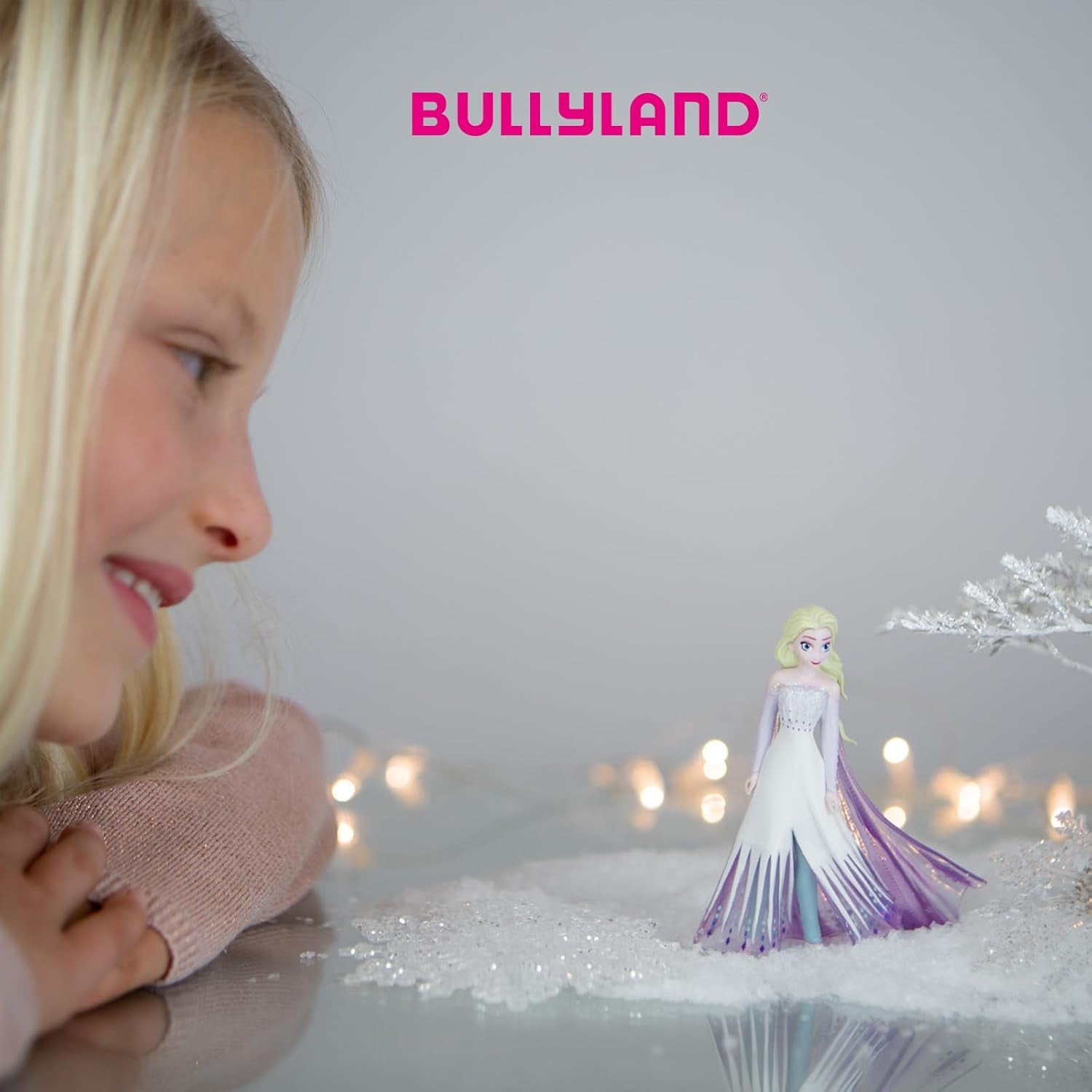 Bullyland 12960 - Figurine Princesse Anna tirée du film La Reine des Neiges de Walt Disney, env. 9,5 cm, très détaillé, idéal comme petit cadeau pour les enfants à partir de 3 ans