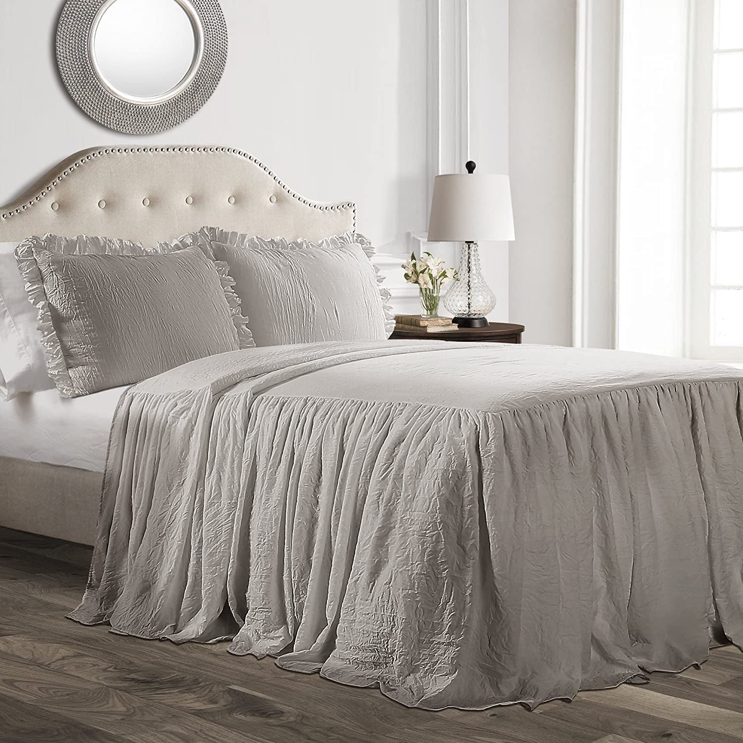 Cuvertură de pat Lush Decor cu fustă cu volane, poliester, alb, pat dublu Paturi si Cuverturi Lush Decor Gri Regina