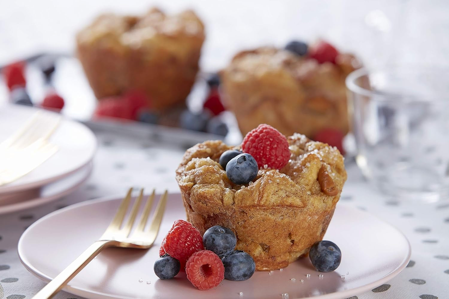 Wilton 445291 445291 Moule à muffins Jumbo, revêtement antiadhésif, 6 trous, 4,5 X 22,2 X 34,2 cm, moules et plaques à pâtisserie en acier Naty Shop