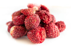 Biolla food fraises entières séchées, 0,5 kg, 100% naturelles. Des collations saines pour les enfants. Idéal pour les smoothies, le muesli d'avoine, le thé et le porridge. Longue durée de conservation. VÉGAN, SANS GLUTEN, ALIMENTATION CRU Naty Shop Produits Déshydratés