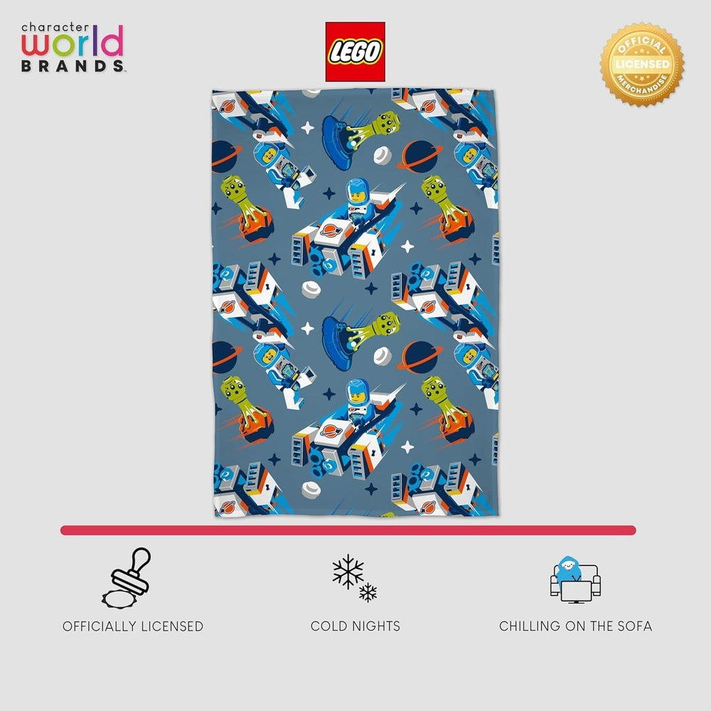 Character World Couverture polaire officielle Lego® City, super douce, bleu chaud, design Cityspace, parfaite pour les chambres, le camping et le sommeil, lits et couvertures 100 x 150 cm Besuche den Character World-Store