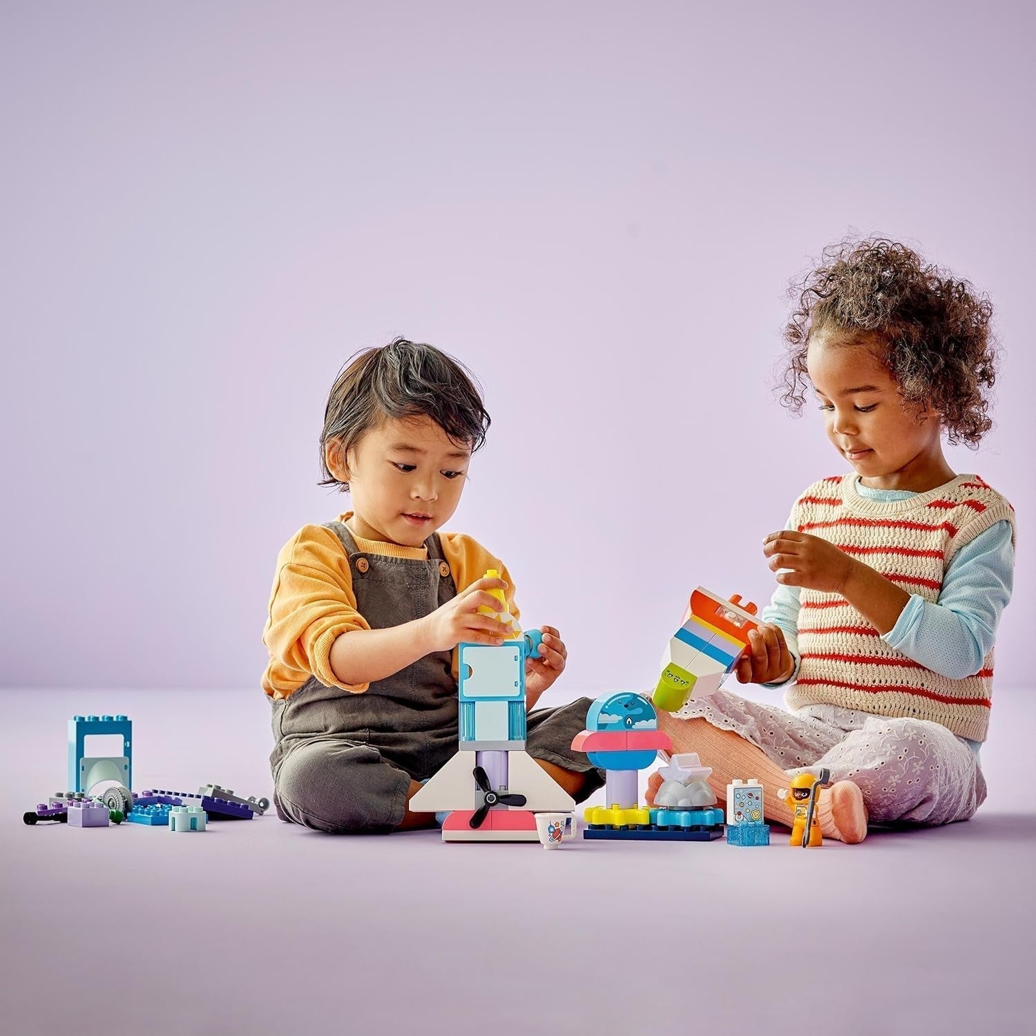 LEGO DUPLO 3-en-1 Navette spatiale Beaucoup d'aventures Ensemble spatial Jouet de fusée pour enfants Jouet scientifique de construction Développement précoce de la motricité Cadeau pour les enfants de 3 ans 10422 Ensembles de construction Beuche den LEGO-Store