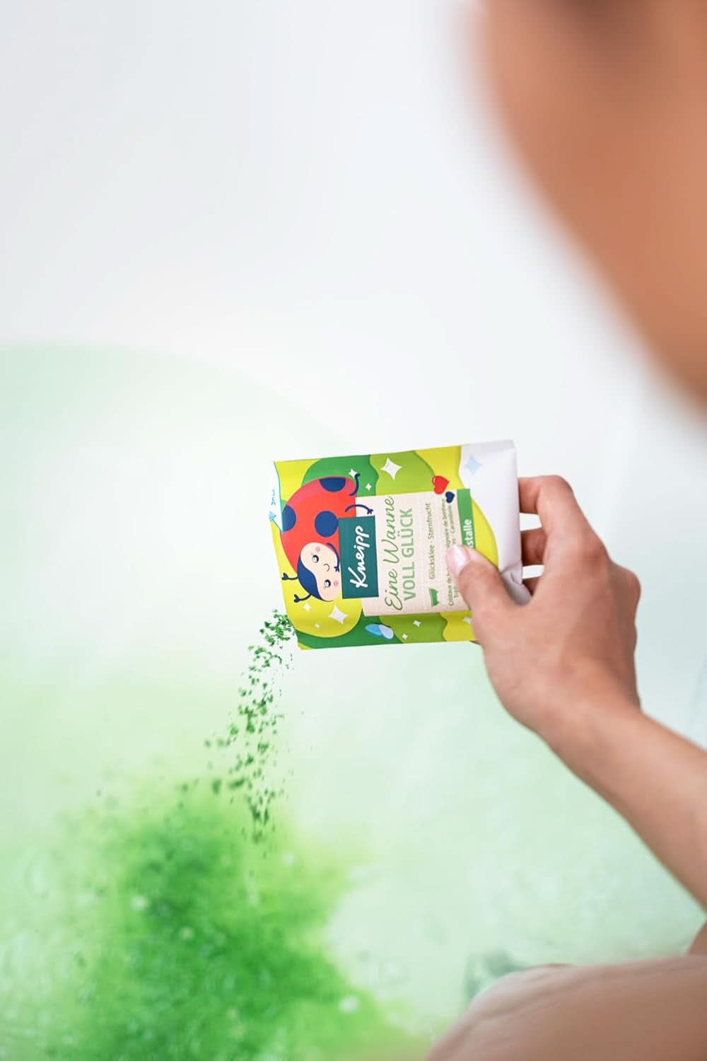 Kneipp, cristaux de bain, aux extraits naturels de carambole et de trèfle porte-bonheur, avec une forte proportion de sel de Luisenhaller, 60 grammes Douche et bain Naty Shop