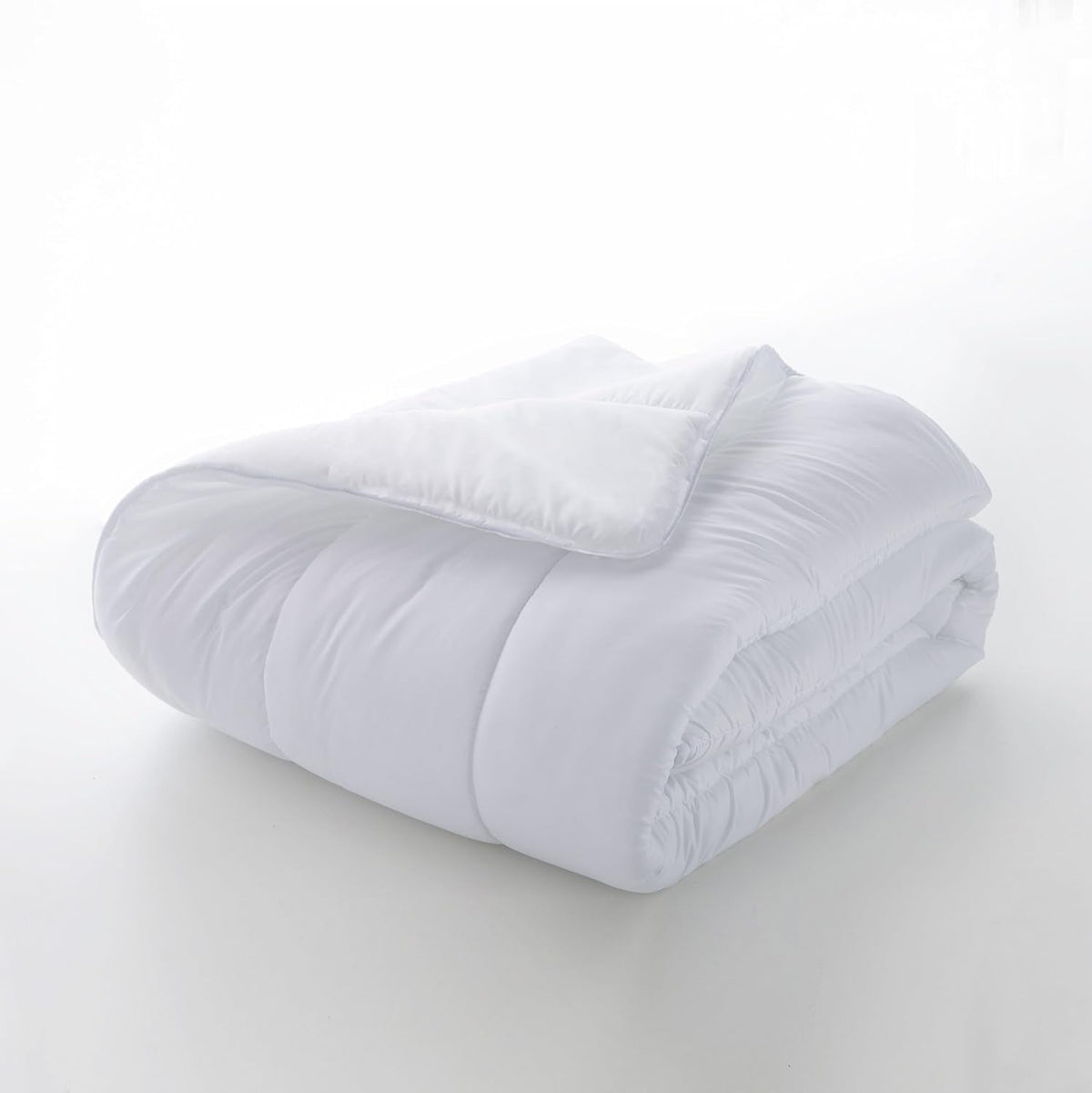 BOHÈME | Couette/ Garnissage Lit 120 cm, couette 300 G/M², garnissage hypoallergénique en fibres respirantes anti-acariens, garnissage extra doux et antibactérien, dimensions 200 X 200 cm Couettes et couettes Naty Shop Blanc Lit 120 - 200*200Cm