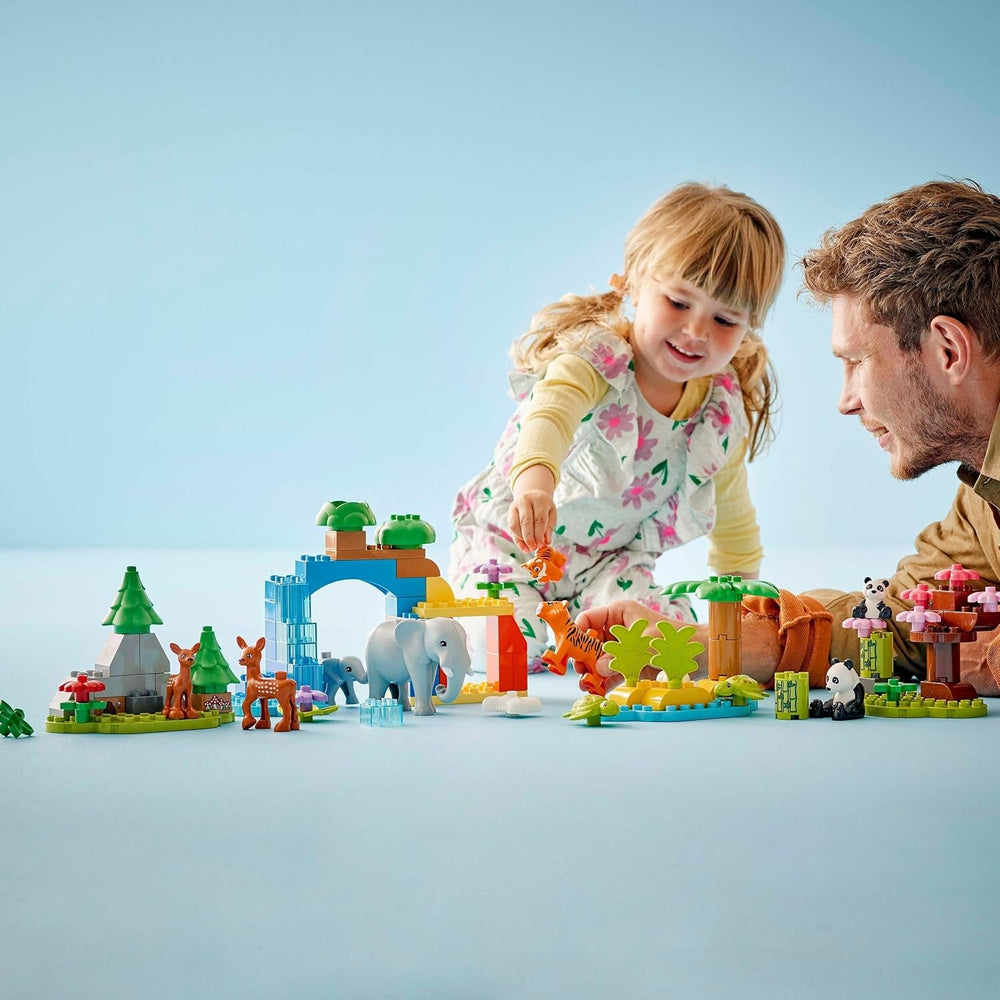 LEGO DUPLO Town Wildtier-Familien 3-in-1 Set - Lernspielzeug für Kleinkinder mit Tierfiguren - Montessori Spielzeug ab 2 Jahren mit Schildkröte, Tiger, Elefant, Hirsch & Panda Figuren - Geschenk 10446