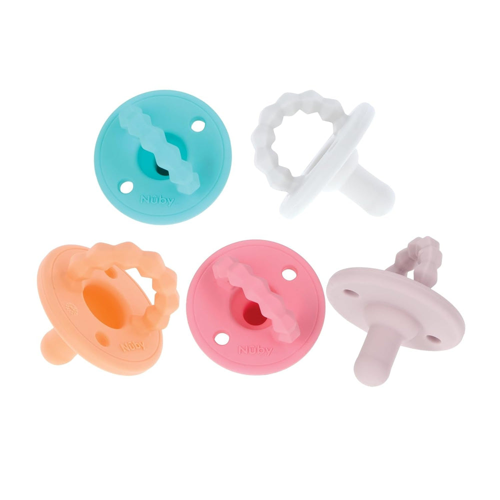 Nuby – Lot de 5 Sucettes et Sucettes Orthodontiques en Silicone Souple | 3 modèles pour le jour et la nuit | 2 modèles qui brillent dans le noir | Sans BPA | Forme semblable à un sein | Pour 18-36 mois