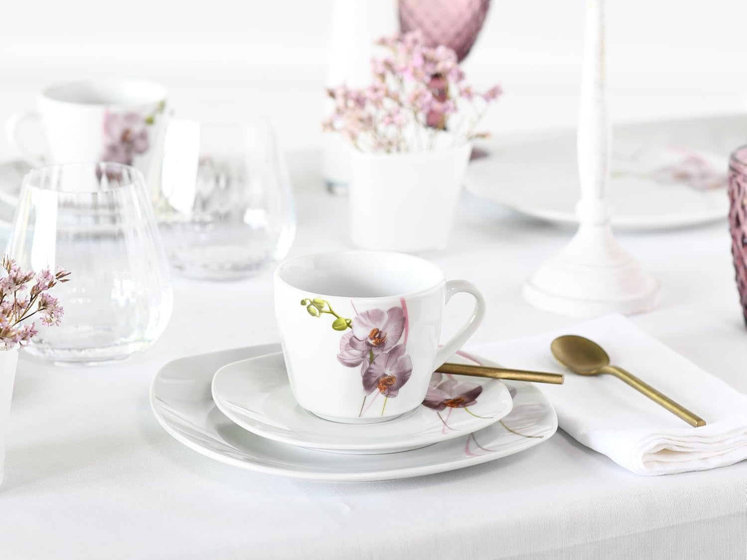 CreaTable, 24024, Série Square Orchid, Service de table 18 pièces pour 6 personnes, Service à café en porcelaine, Passe au lave-vaisselle et au micro-ondes, Fabrication de qualité