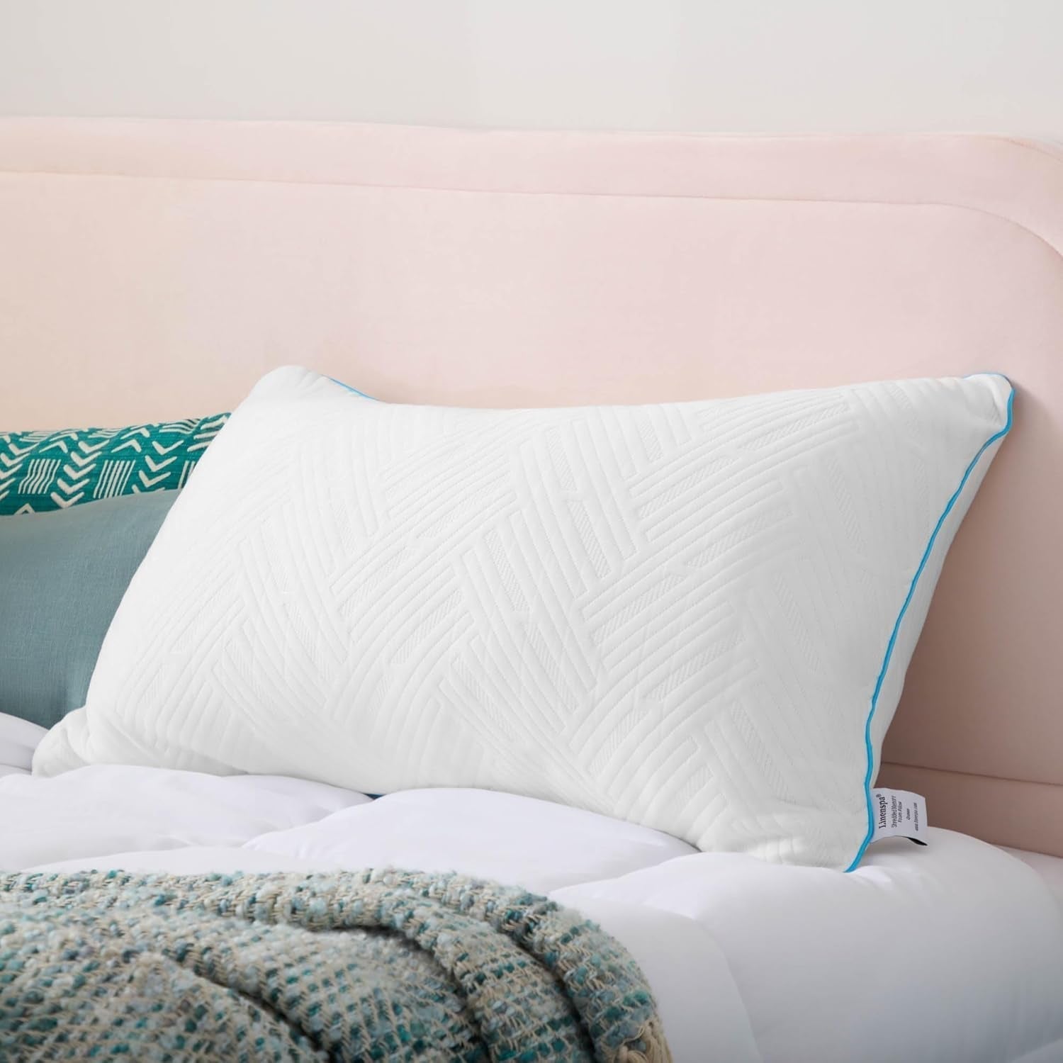 Oreiller en mousse à mémoire de forme gel standard Linenspa blanc Naty Shop Oreillers standard Titre par défaut