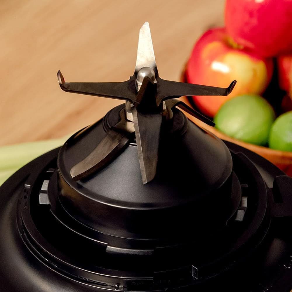 Cecotec Batteur sur socle Grand Katana 2700MAX Total Destroy W. Maximalleistung 2700W, Gegenläufige Technologie, 8-Klingen-Messer Mit Schwarzer Titanbeschichtung, Thermoresistenter Krug 1.8L Mother and Child Naty Shop