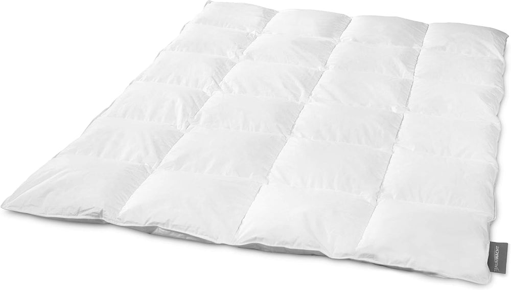 Traumnacht Basic Couette en duvet léger avec duvet blanc neuf (60%) et plumes (40%), DIN EN 12934, 135 X 200 Cm, certifié Down Pass et Oeko-Tex, produit selon la norme de qualité allemande Couettes et couettes Naty Shop 60 pour cent de duvet / 40 pour cent de plumes Couverture d'hiver chaude 155 X 220