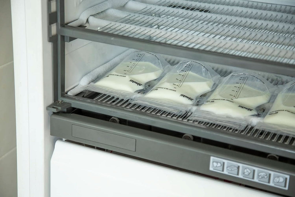 BF100 Pungă de depozitare pentru lapte matern - Pungă pentru lapte matern - capacitate 220 Ml - 100 bucăți - Transparent Accesorii Hrana si Alaptare Bebe Naty Shop