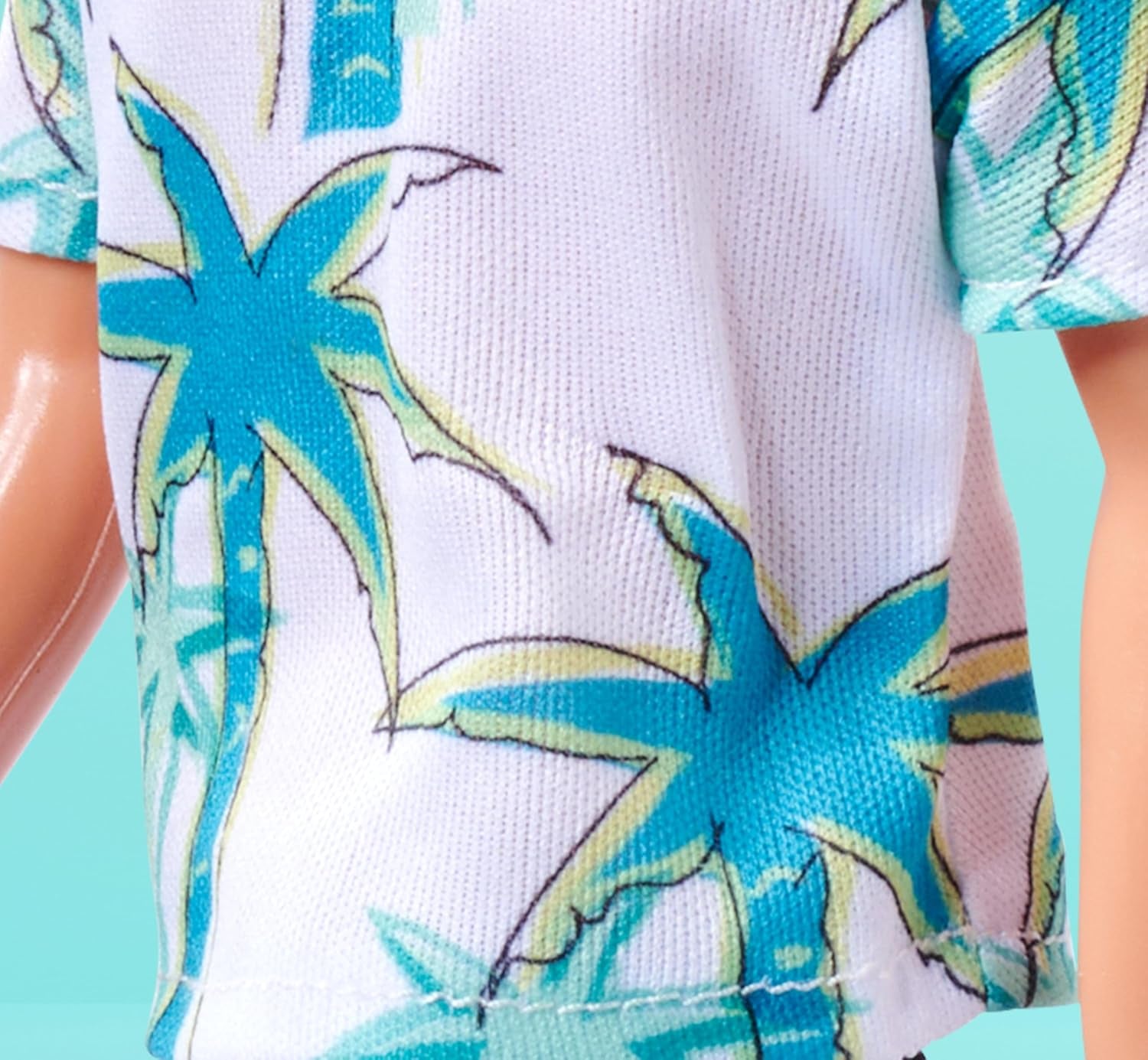 Poupée Simba Steffi Love Kevin portant un haut à imprimé palmiers et un jean cool, avec lunettes de soleil, 30 cm, à partir de 3 ans