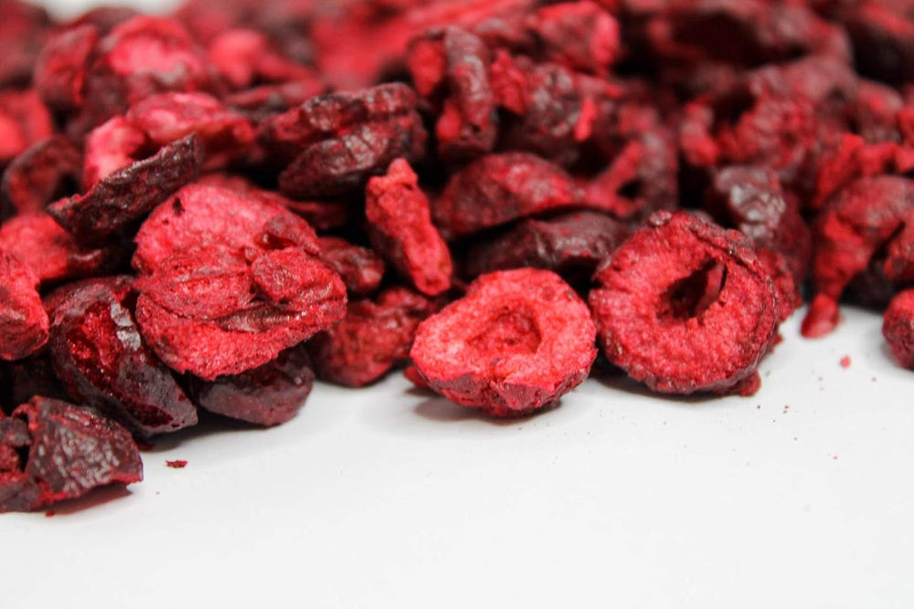 Cerises lyophilisées 100g - Cerises amères lyophilisées - Fruits secs lyophilisés - Cerises amères séchées tranchées - Parfait pour la pâtisserie, la décoration, le muesli et les desserts Produits déshydratés Naty Shop
