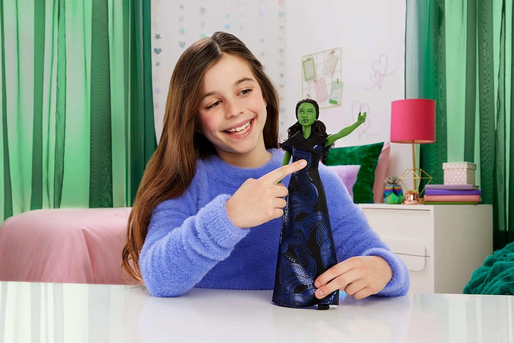 Mattel Wicked: for Good von Universal Pictures singende Elphaba-Modepuppe mit abnehmbarem Outfit, vom Film inspiriert, singt for Good auf Englisch, JFM09