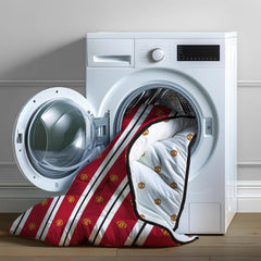 Manchester United FC Couette simple officielle réversible, rouge et blanc, sans housse, couette de football, taie d'oreiller, lavable, parfaite pour les voyages, les séjours d'une nuit, 10,5 Tog Couettes et couettes Naty Shop