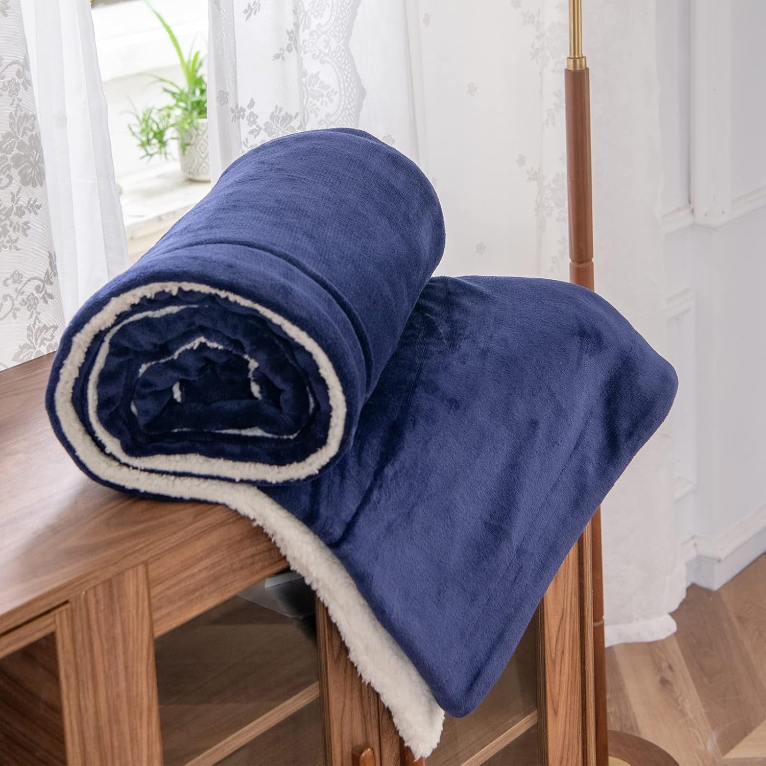 Kono Sherpa fleece throw blanket, 150 X 200 Cm, Soft, Cosy, Fluffy, Reversible, Microfibre, pături fixe pentru pat, canapea, canapea (Albastru marin, dublu/double) Paturi si Cuverturi Besuche den KONO-Store