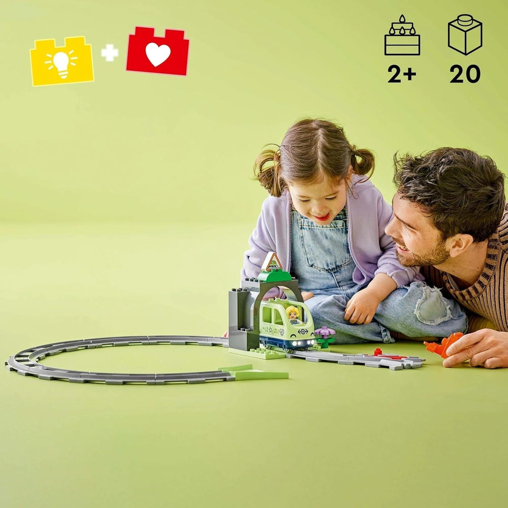 LEGO DUPLO Town Tunnel ferroviaire et voies ferrées - Ensemble d'extension, cadeau pour les tout-petits, encourage la dextérité, ensemble de jeu pour les fans de véhicules de 2 ans, jouet d'apprentissage créatif 10425 Ensembles de construction Besuche den LEGO-Store
