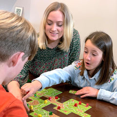 Hans im Glück, UNbox Now, Carcassonne V3.0, jeu de base, jeu familial, jeu de l'année 2001, 2-5 joueurs, 7 ans et plus, 35 minutes de jeu, allemand