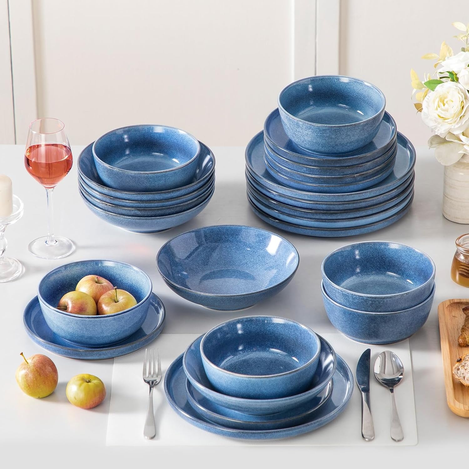 Ensemble de cuisine pour 6 personnes, vancasso ANYA Blau Teller Set Modern 24 teilig, Tafelservice mit Speiseteller, Suppenteller, Desserttellern, Schüsseln, Geschirr Set Spülmaschinen et Mikrowellenfest