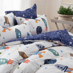 Linge de lit enfant, fusées et planètes, design réversible, linge de lit en coton - enfant Naty Shop