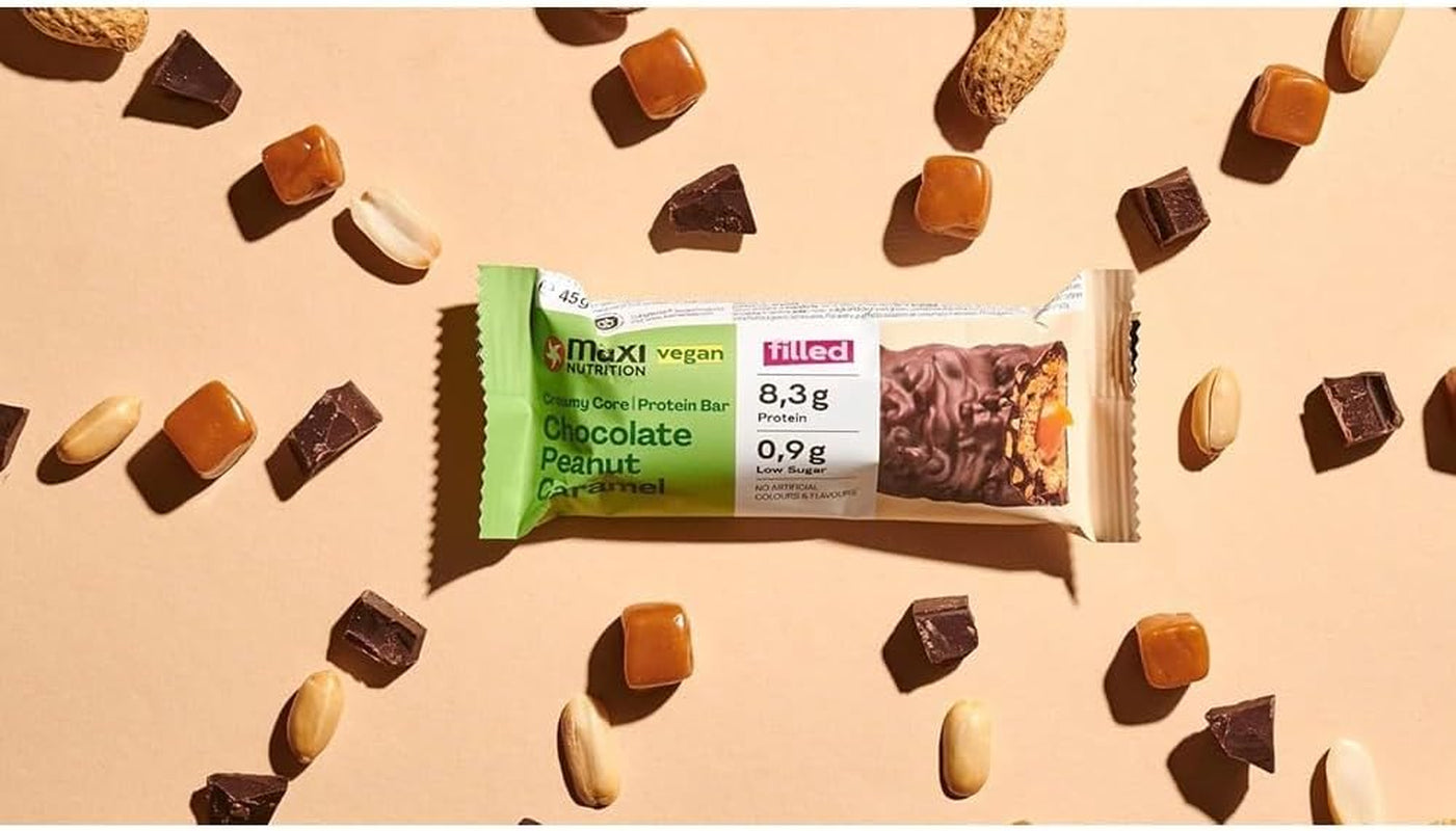 MaxiNutrition Barre protéinée végétalienne crémeuse au chocolat, cacahuètes et caramel 12x45g - barre protéinée végétalienne, 18% de protéines, 8,3 g par barre, faible teneur en sucre (0,9 g), sans sucre ajouté, sans arômes artificiels