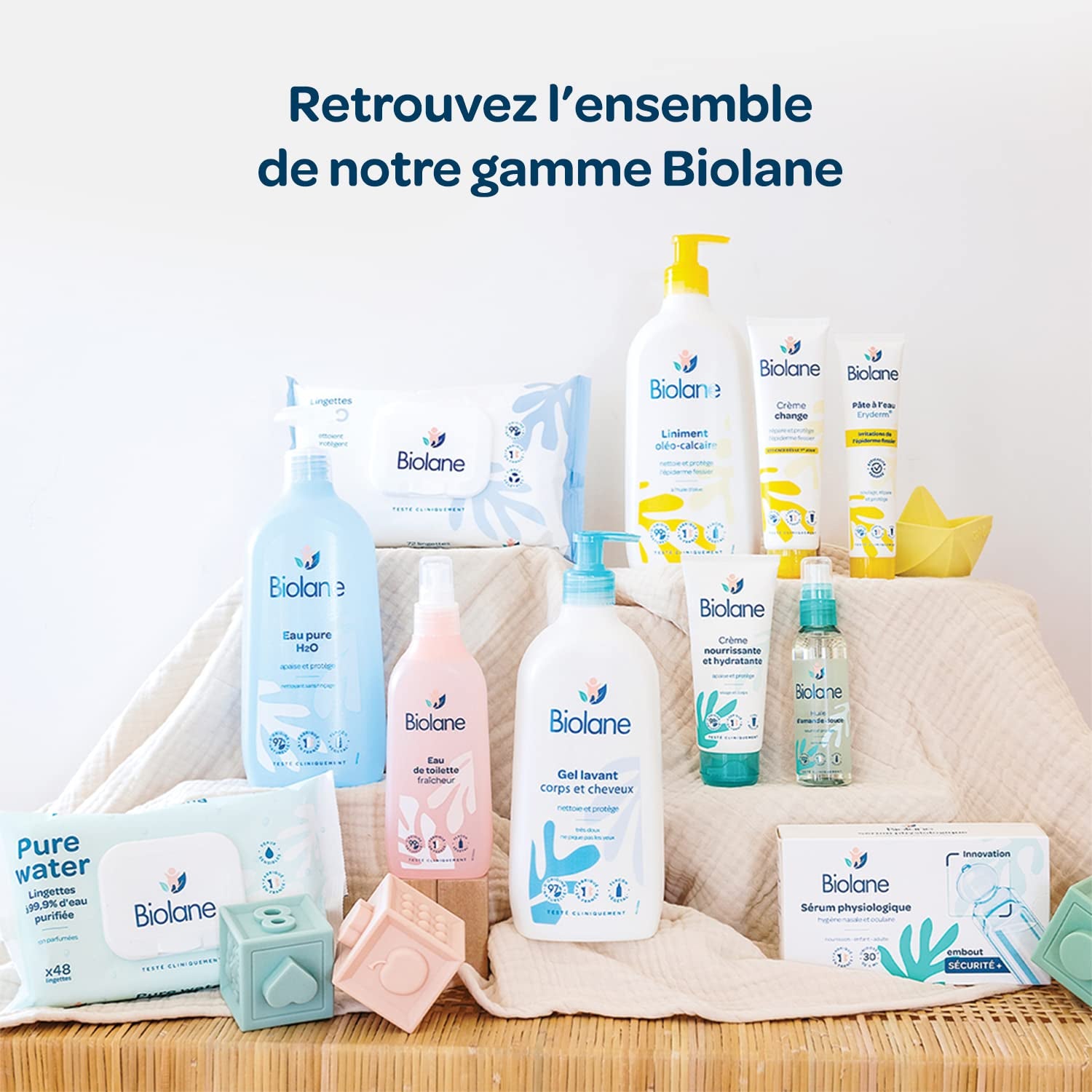 BIOLANE - Lot de 12 - Lingettes humides bébé au lait de toilette - Bébés - 864 Lingettes humides bébé - Nettoie et hydrate - Pour peaux sensibles - 98% d'origine naturelle - Dès la naissance