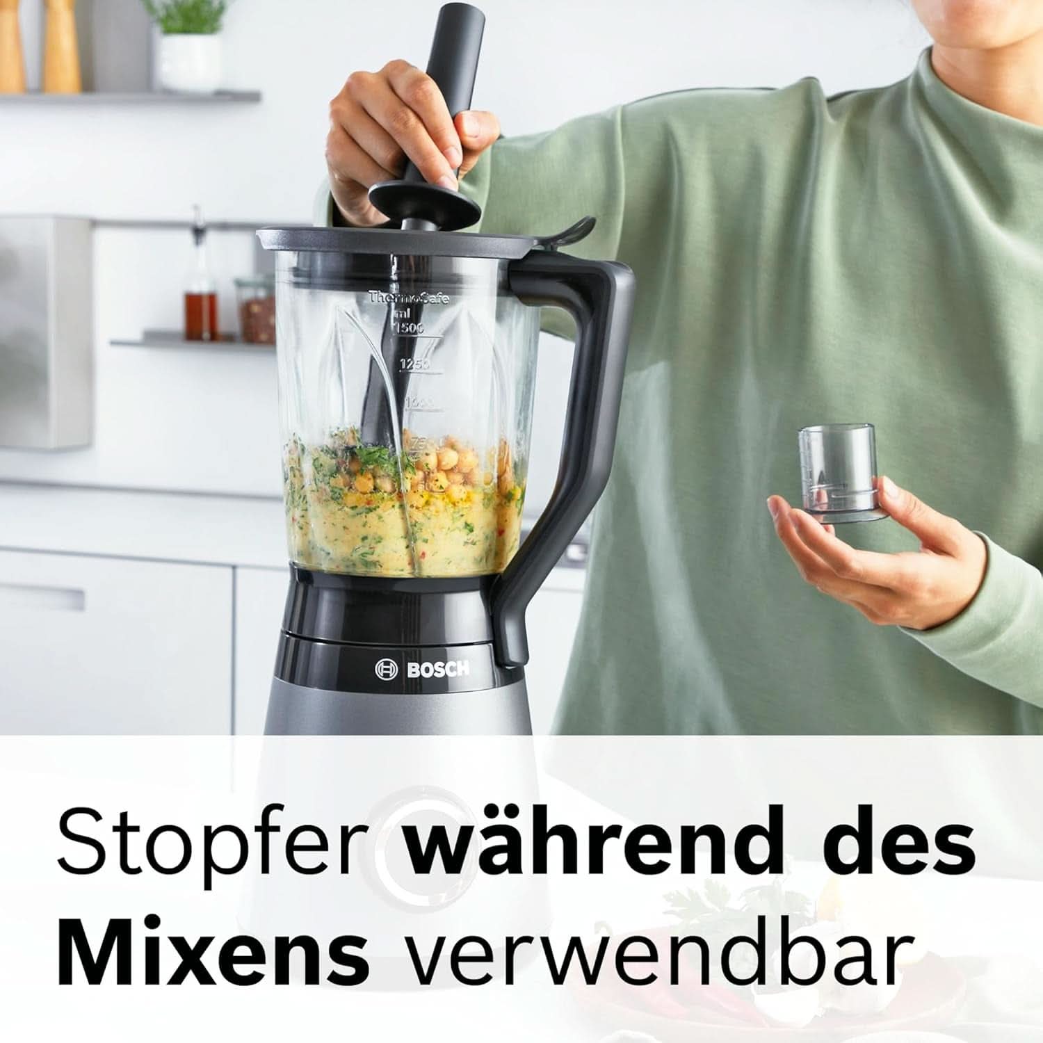 Bosch Batteur sur socle Vitapower Serie 4 MMB6177S, Edelstahl-Klingen Fabriqué en Allemagne, 1,5 L Thermosafe Glasbehälter, 0,6 L To-Go-Flasche, Stopfer, Universalzerkleinerer, 30 000 U/Min, 1200 W, Silver Kitchen Naty Shop