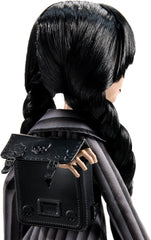 Poupée Monster High Wednesday et accessoires Figurine de collection Wednesday Addams en uniforme Nevermore Academy avec main glacée et support de sac à dos HXJ04 Naty Shop Dolls