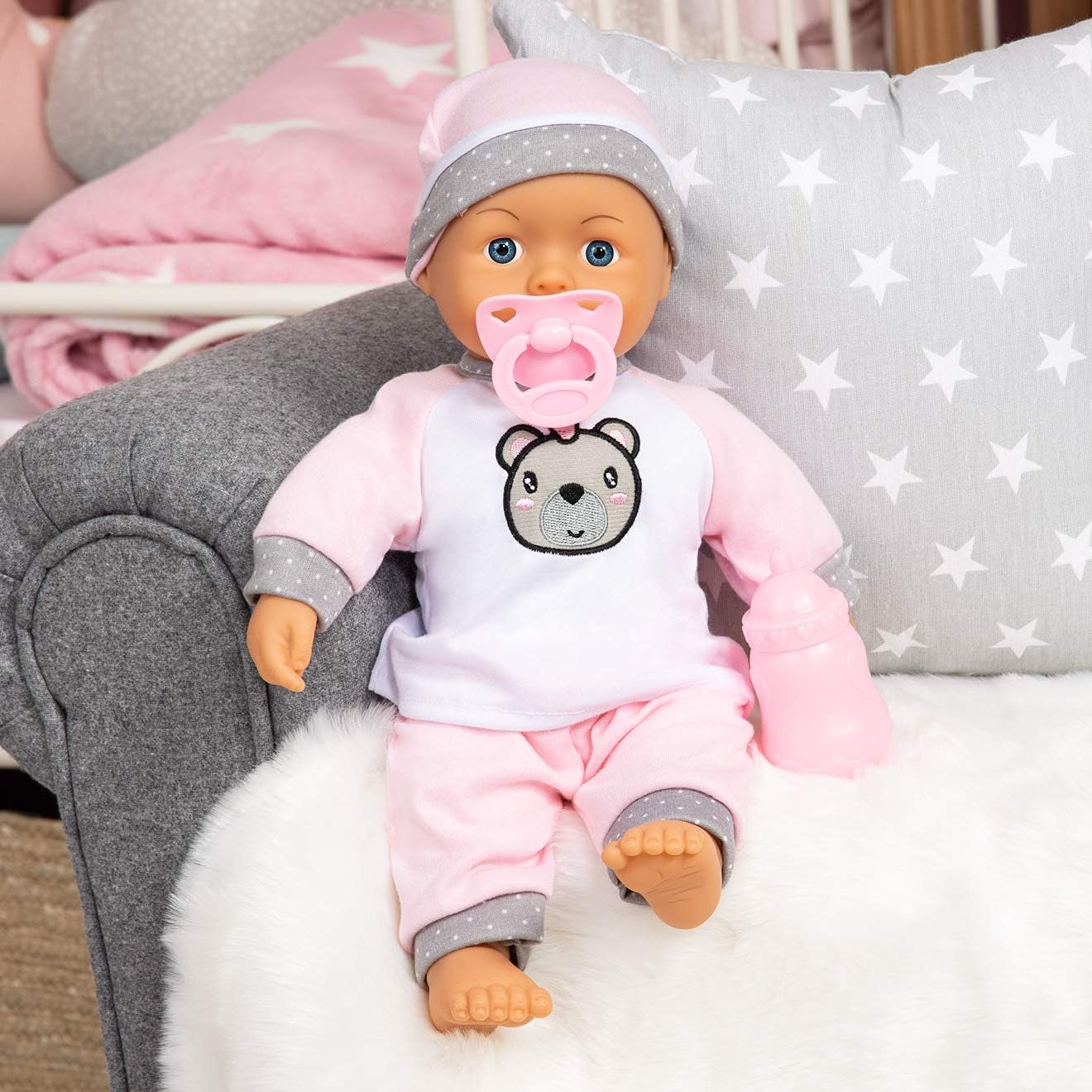 Bayer Design 93602AA Babypuppe Kiss Baby, Puppe, Kussfunktion, Geräusche, Interaktive Weichkörperpuppe, Funktionspuppe mit Schnuller und Flasche, Weiß