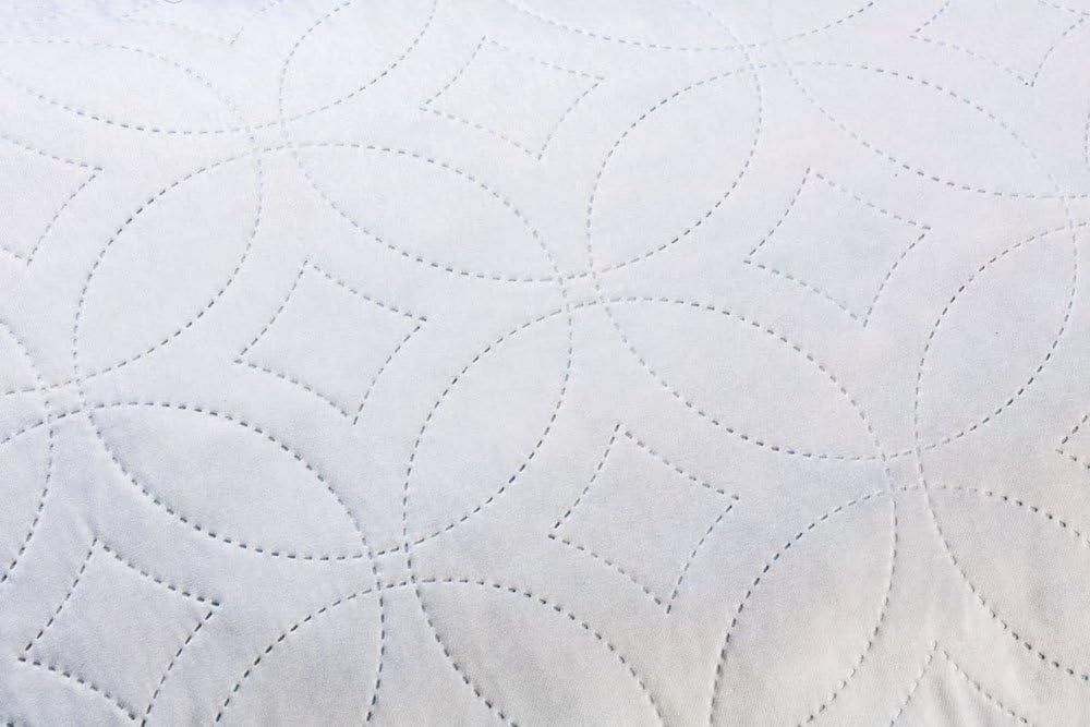 V.I.P. Oreiller Très Important V.I.P. Oreiller Memory Flake Oreiller Blanc 45 X 75 cm Housse matelassée en Polyester Super Respirant Doux Fabriqué en Italie Naty Shop Oreillers Standard