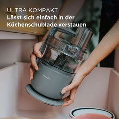 Kenwood Multipro Go FDP22.130GY, Machine de Cuisine Kompakt Nur 30Cm Hoch, Zum Schneiden, Reiben, Pürieren Und Teig Kneten, Express-Serve, 1,3 L Arbeitsbehälter, 650 W, Blau Mother and Child Naty Shop
