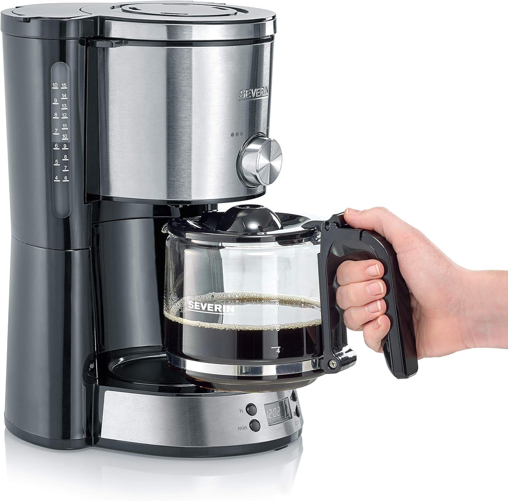 Machine à expresso SEVERIN "TypeSwitch" avec carafe en verre et minuterie, AromaSwitch pour choisir 2 options de préparation, horloge numérique avec fonction minuterie, pour jusqu'à 10 tasses, 1000W, acier inoxydable brossé-noir, KA 4826