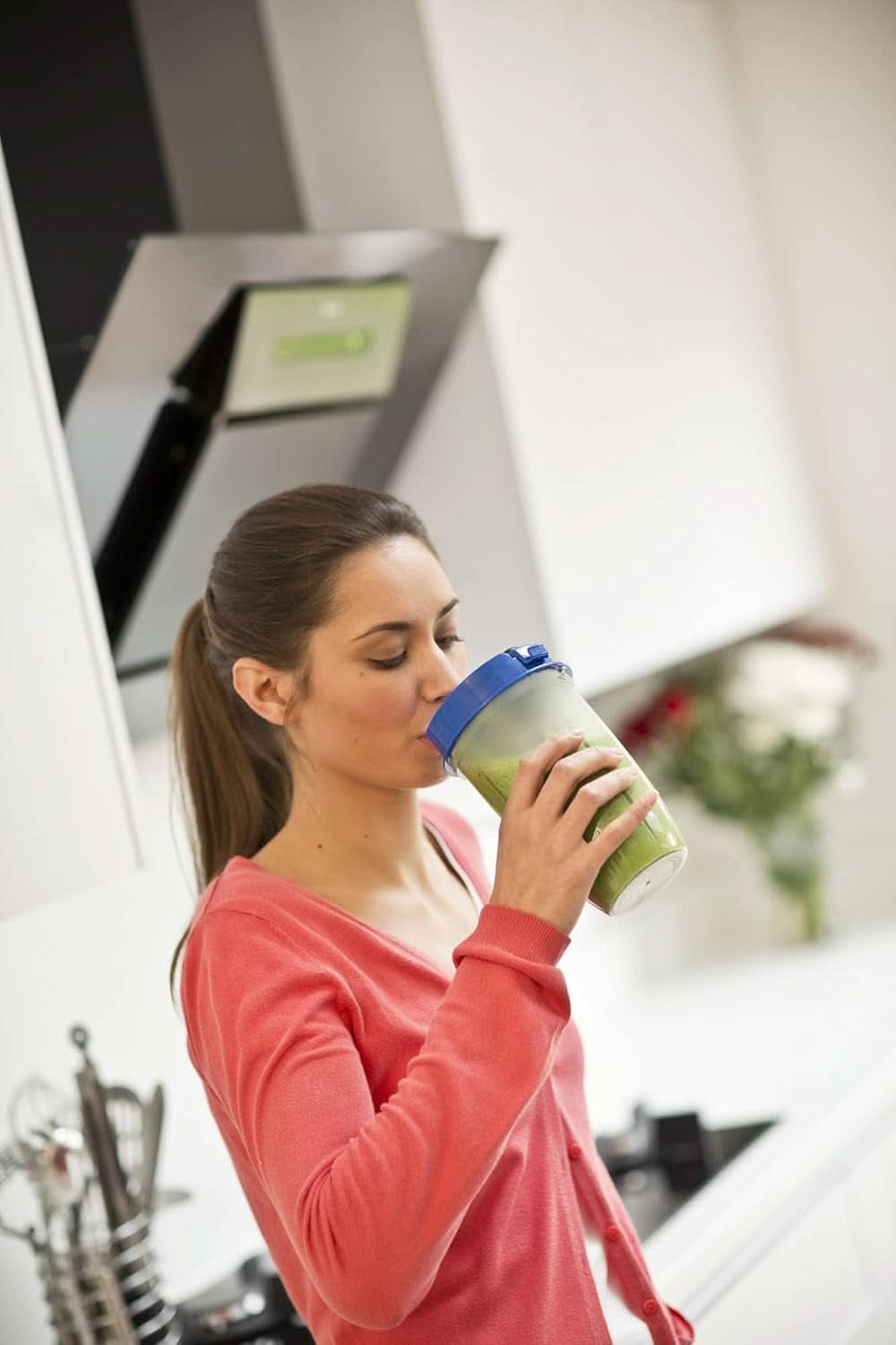 Russell Hobbs Mélangeur [Multifonctions - Batteur sur socle] Nutriboost (Inc. 5 Bpa-Freie et Spülmaschinengeeignete Behälter + Deckel, 22 000 U/Min, 0.9 Ps-Motor) Électrique, Smoothie-Maker 23180-56 Kitchen Naty Shop