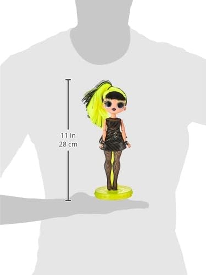 L.O.L. Surprise! OMG Remix Rock BHAD GIRL Modepuppe mit 15 Überraschungen - mit Schlagzeug, Outfit, Schuhen, Bürste, Puppenständer, Songtext-Magazin & Plattenspieler-Paket - Für Mädchen ab 4+ Jahren