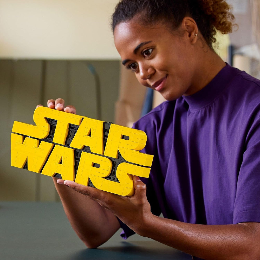 LEGO Star Wars 75407 Briques avec logo Star Wars - Ensemble de construction à collectionner pour adultes - Modèle de culture pop - pièce d'exposition de bureau - Idée cadeau pour les fans adultes et adolescents Jeux de construction Besuche den LEGO-Store