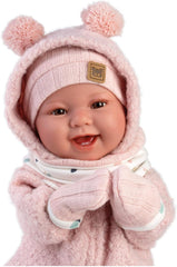 Llorens 1018480 Babypuppe Tala, aux yeux marron et au corps doux, Baby Puppe inkl. flauschigem rosa Tenue d'hiver, Schnuller, Schnullerkette, 44 cm