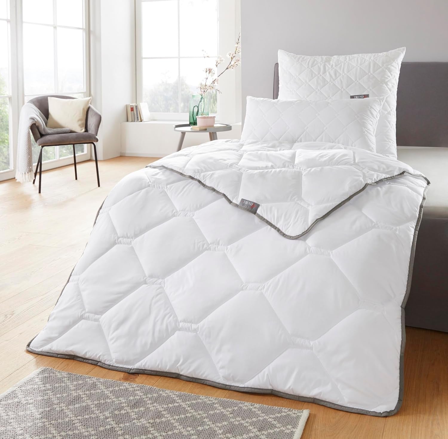 Badenia Trendline Couette résistante à l'ébullition, légère pour l'été, lavable en machine jusqu'à 95 degrés, 135 x 200 cm, certifiée Oeko-Tex, fabriquée en Allemagne Quilts et Quilts Naty Shop