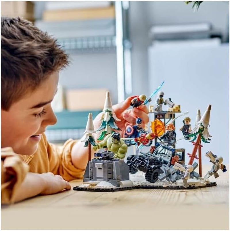 LEGO Marvel Avengers Assemble : Age of Ultron, ensemble de construction et de jeu avec 8 figurines de super-héros tels que Thor, Hulk et Iron Man, jouet de construction pour garçons et filles, set d'aventure 76291 Jeux de construction Besuche den LEGO-Store