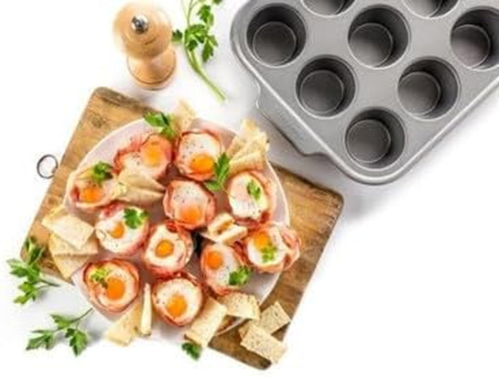 Tavă de brioșe Kitchenaid pentru produse de copt din oțel aluminizat, antiaderentă, rezistentă la cuptor, se poate spăla în mașina de spălat vase, gri Matrite si tavi pentru copt Naty Shop