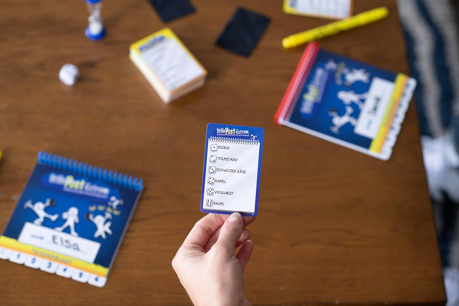 Goliath, Extreme MAIL, un jeu d'ambiance pour adultes et enfants à partir de 8 ans, un jeu de dessin amusant et rapide pour la famille ou les amis, jeux de société, 4 à 6 joueurs, 20 minutes