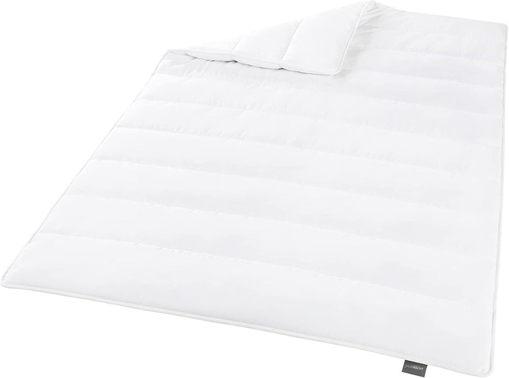 Couverture à économie d'énergie Traumnacht - Couverture d'hiver extra chaude avec un grammage de 1 685 g, 100% microfibre, lavable à 60 degrés, 135X200 cm, certifiée Oeko-Tex, produite selon la norme de qualité allemande Couvre-lits et couettes Naty Shop