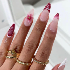 Mouyouglow 30 pièces faux ongles courts rayures blanches couleur chair florale 3D motif français Y2K fleur colle à ongles pointes blanches argent ondulé été INS faux ongles