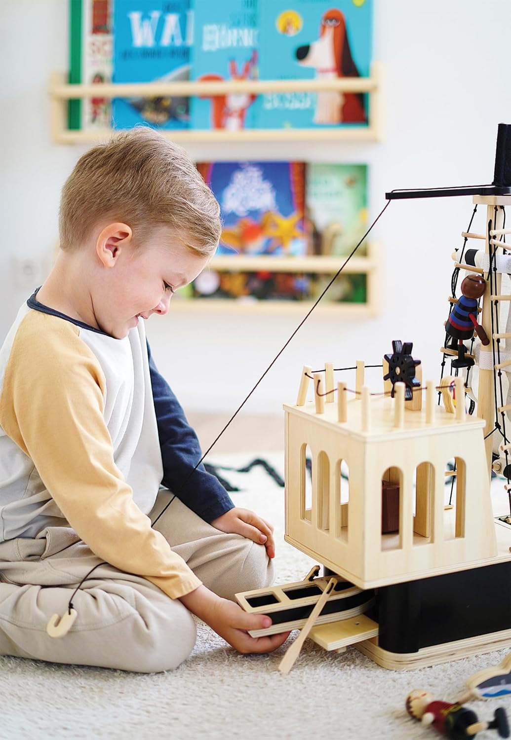 Poupées pirates en bois flexibles Small Foot, 5 pirates et 1 singe, détaillées et flexibles, à partir de 3 ans, 12412