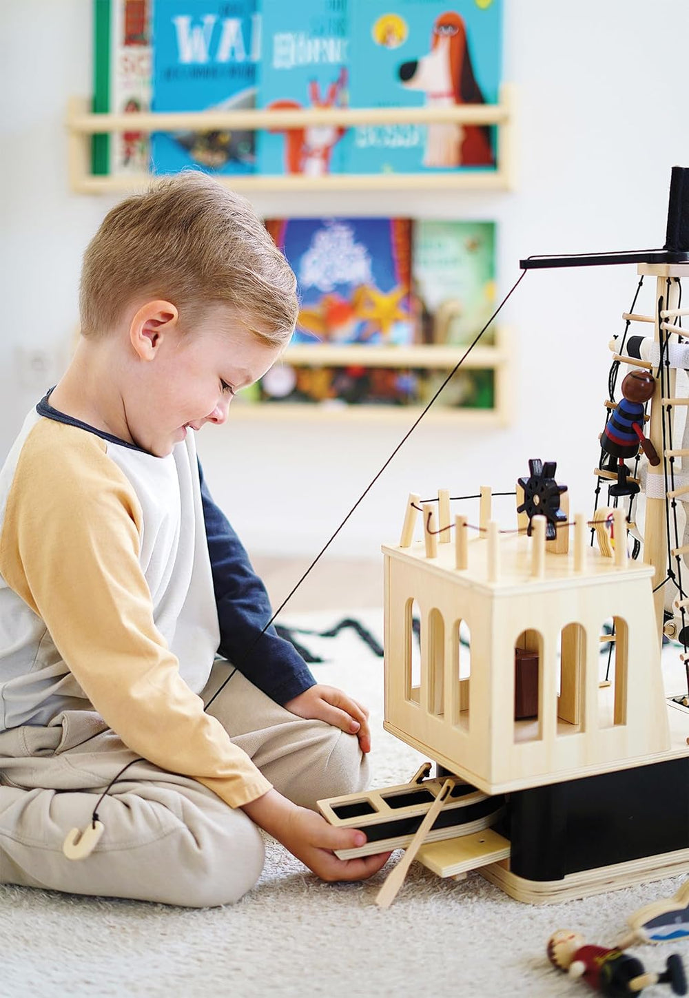 Poupées pirates en bois flexibles Small Foot, 5 pirates et 1 singe, détaillées et flexibles, à partir de 3 ans, 12412