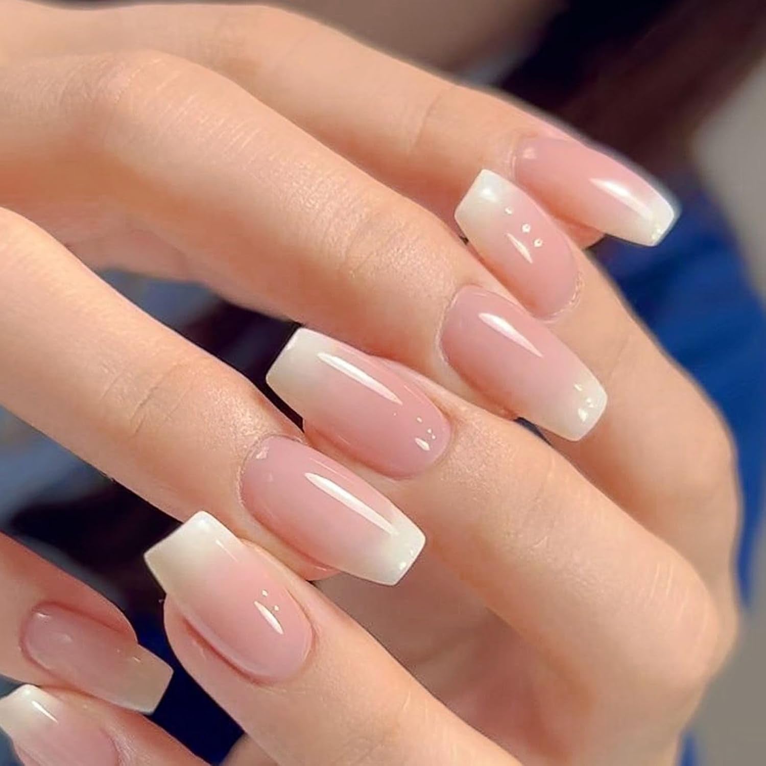 Ensemble de faux ongles ballerine dégradé 360 pièces, ongles artificiels à coller dégradé blanc rose avec 2 stylos à huile pour ongles, faux ongles moyens ombrés pour femmes à faire soi-même