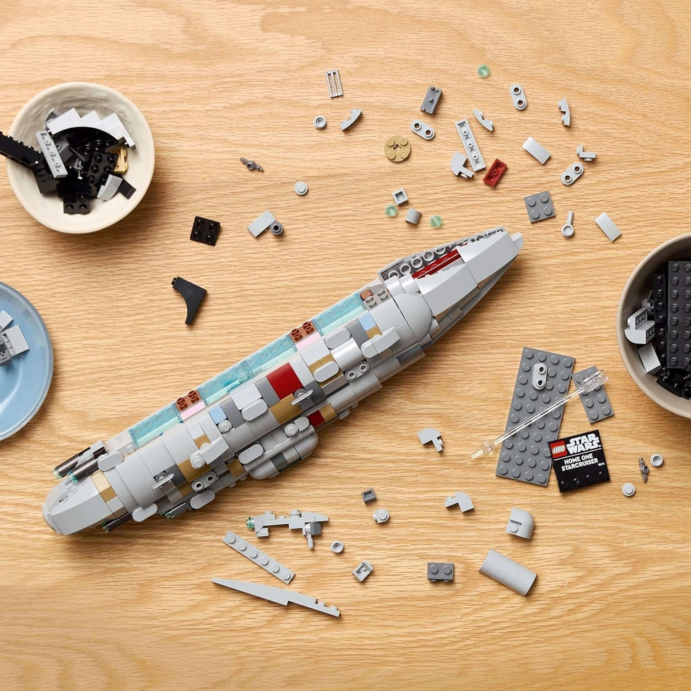 LEGO Star Wars 75405 Home One Starcruiser du Retour du Jedi - Modèle de vaisseau spatial - Ensemble fantastique et de collection à construire et à exposer - Cadeau pour les fans adultes et adolescents Jeux de construction Besuche den LEGO-Store