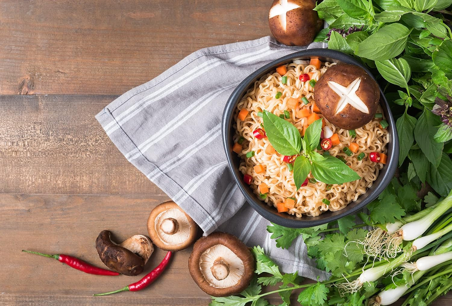 MAMA - Nouilles instantanées aux légumes - (1 x 60g)